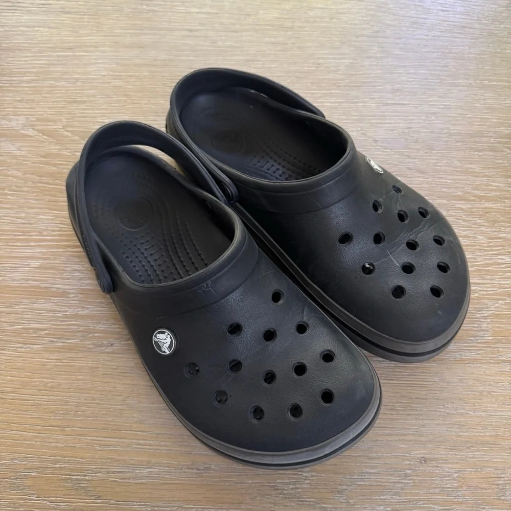 CROCS black & gray color combo crocband platform rubber shoes size 6 kids youth